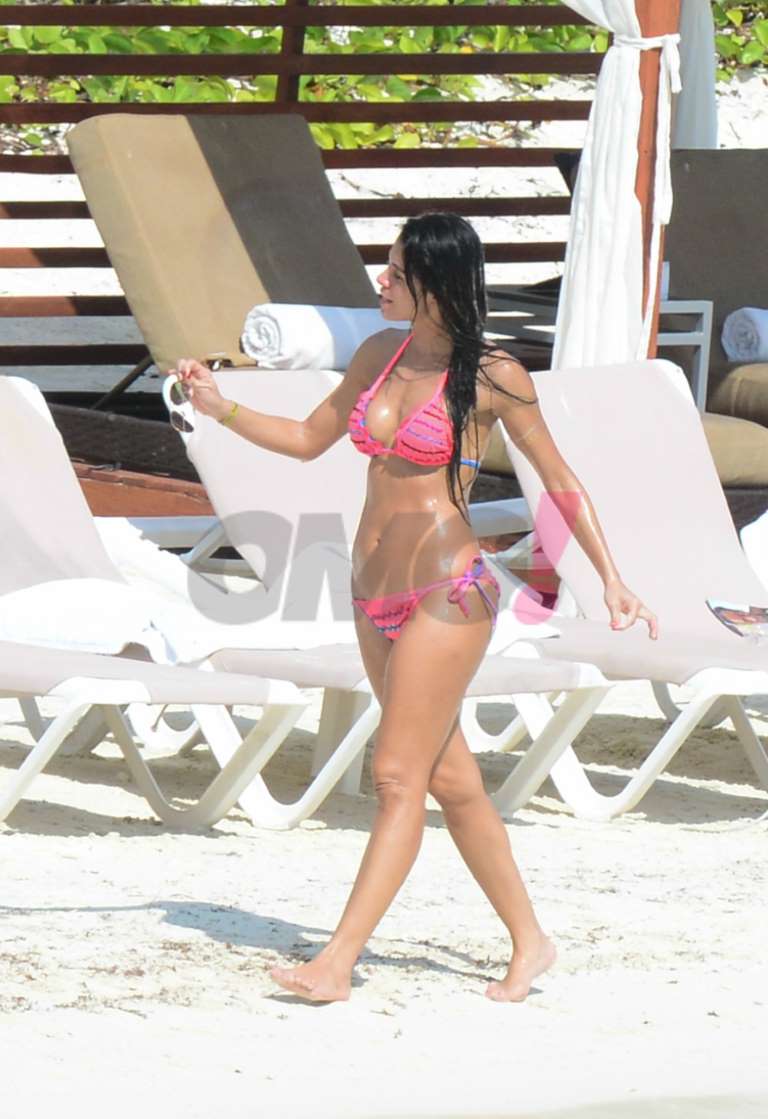 Vanessa Arias en bikini