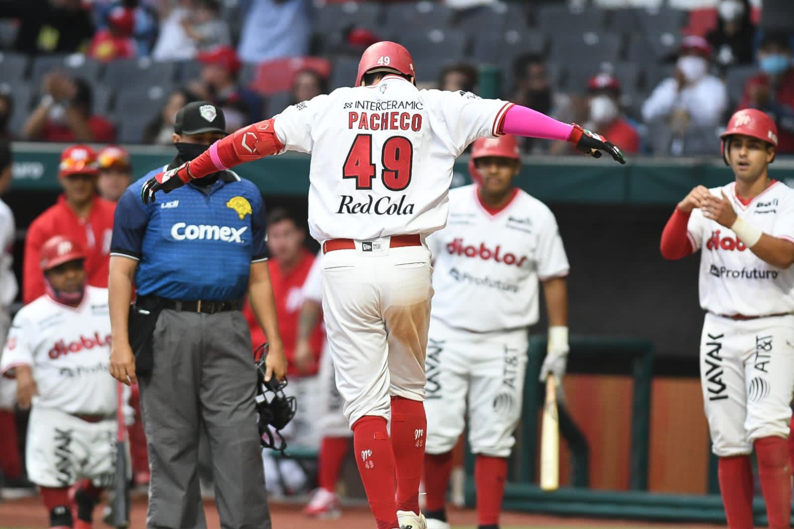 Diablos Rojos del México emparejan la serie frente a los Pericos de Puebla en la Liga Invernal de Beisbol