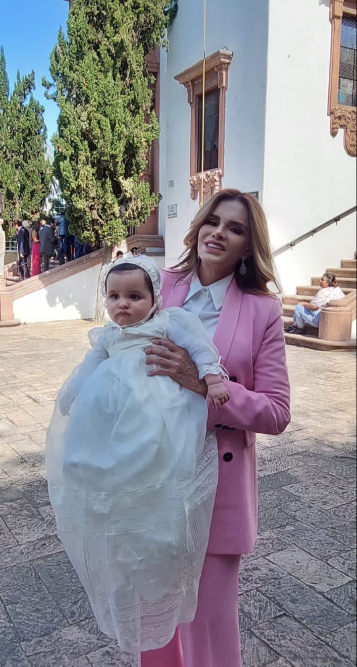 LUCÍA MÉNDEZ Celebra el Bautizo de su nieta VICTORIA
