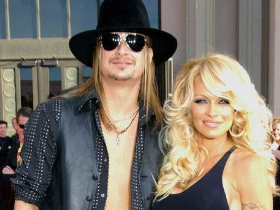 Pamela Anderson se divorcia por quinta ocasión