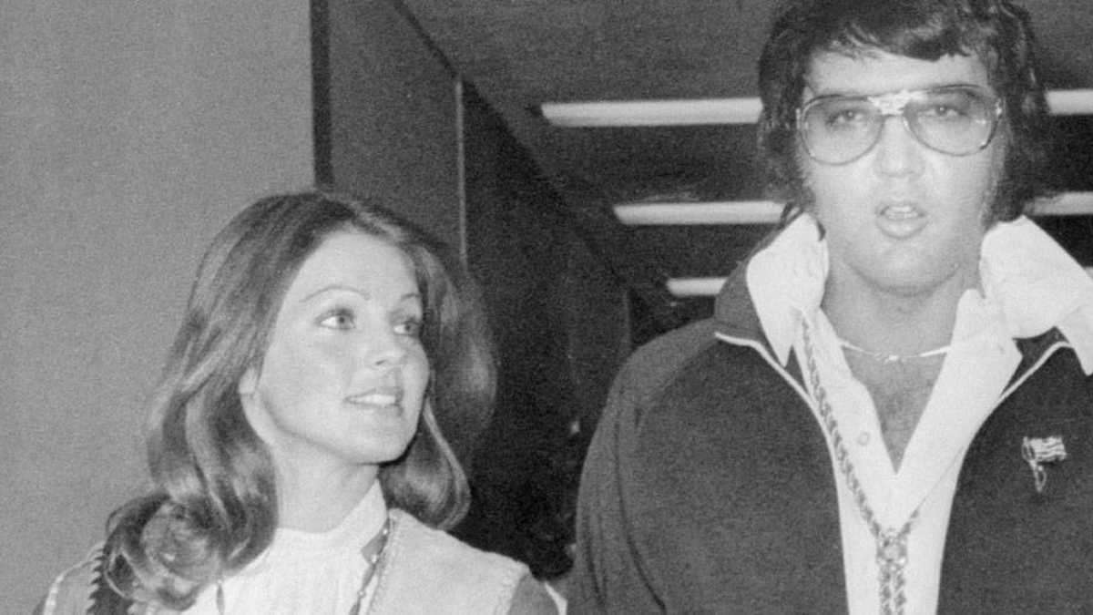 Jacob Elordi – OMG!