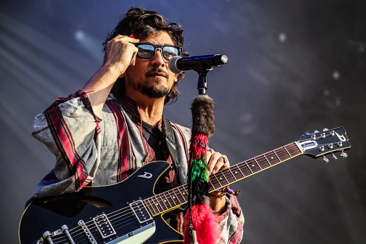 león larregui – OMG!