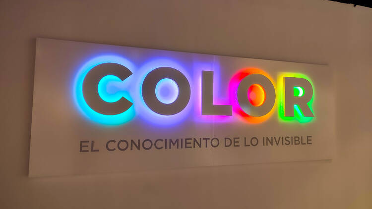 La exposición: Color, Conocimiento de lo Invisible ¿De qué trata?
